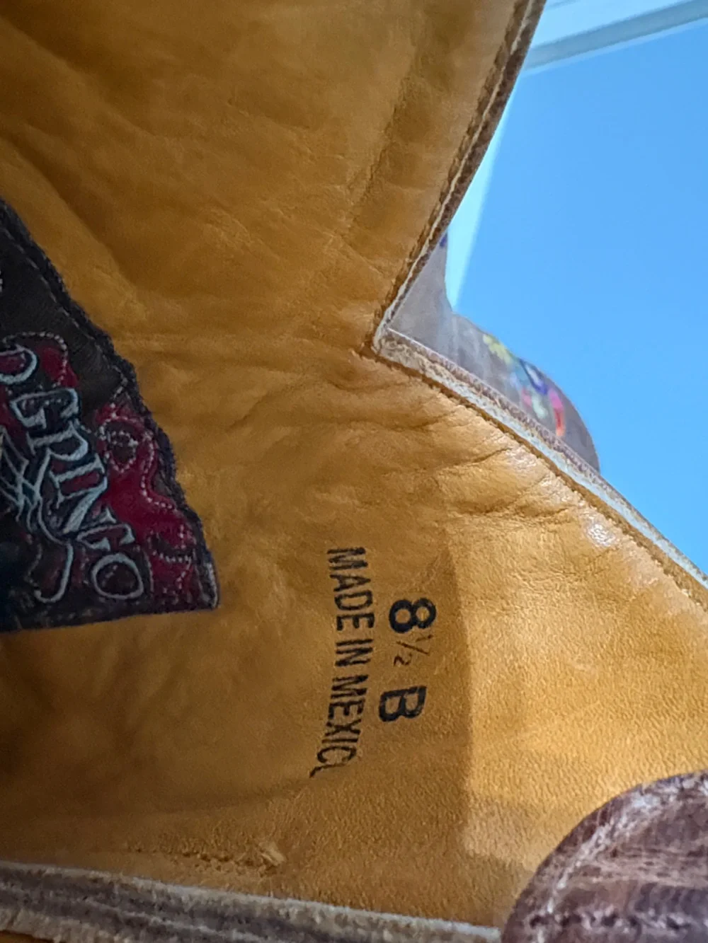 Old Gringo Brown Leather Ankle Boots with Colorful Floral Embroidery - Picture 4 of 11
